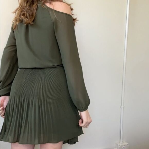 Michael Kors Olive Green Cold Shoulder Long Sleeve Dress - Picture 2 of 12
